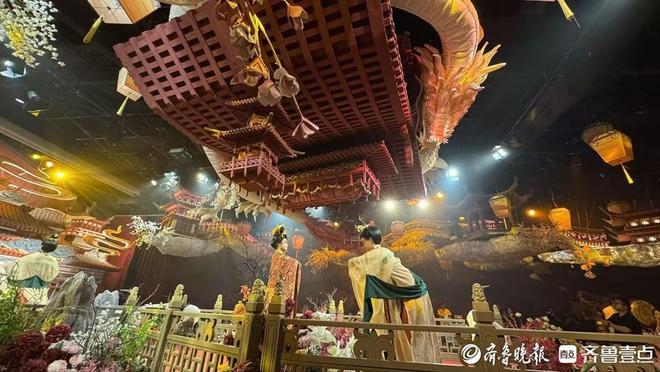甜蜜经济青岛邮轮母港打造网红打卡地开元棋牌试玩婚姻登记+邮轮文旅解锁(图2)
