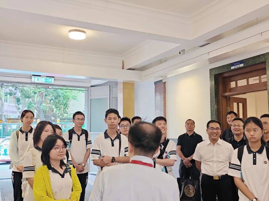 ——南海中学与圣类斯中学交流活动纪实开元棋牌文化交流架心桥学术探索拓视野(图12)